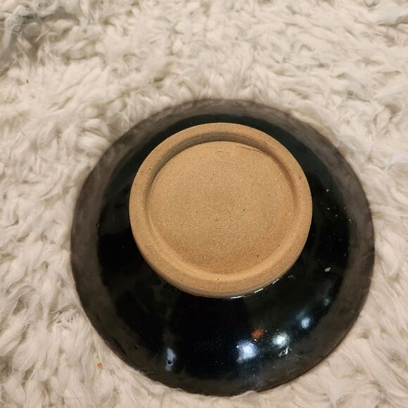 Handcrafted Studio Pottery Bowl - Unique Glazed Ceramic Art - 7" Diameter - Picture 5 of 6